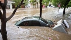 W ciągu kilku godzin w Bahía Blanca spadło tyle deszczu, ile zazwyczaj pada przez cały rok