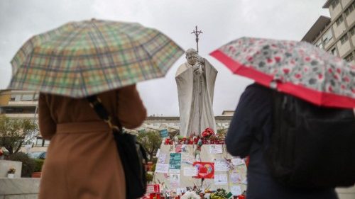 教皇、容態安定、X線検査でここ数日の改善を確認