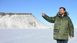 Le vice-président américain JD Vance sur la base militaire de Pituffik au Groenland, le 28 mars 2025.