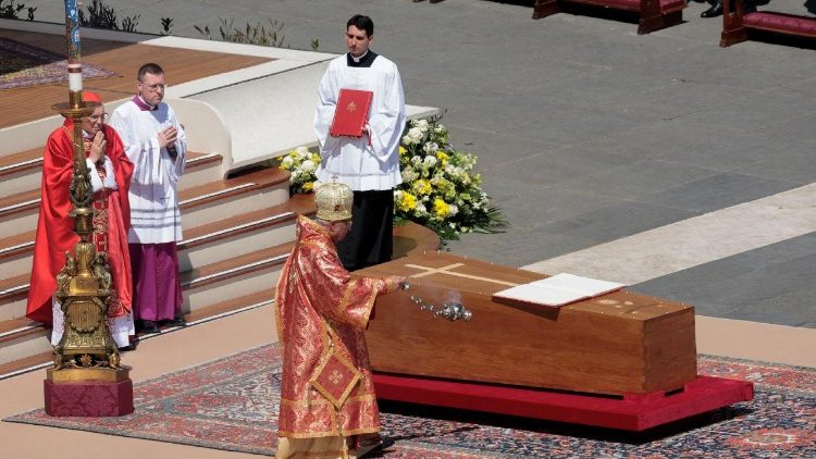 Papa Fransiskin Dəfn Messası