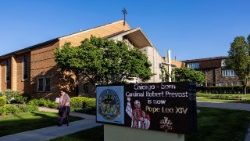 Памятны знак у гонар Папы Льва XIV. Ілюстрацыйнае фота