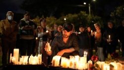 Žvakės pasikėsinimo vietoje Bogotoje