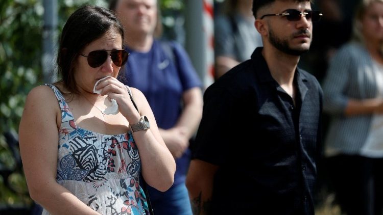 Momentos del minuto de silencio que todo el país hizo por las víctimas del tiroteo