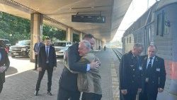 L'inviato speciale americano per l'Ucraina Kellogg al suo arrivo a Kyiv