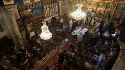  Le cardinal Pizzaballa et Théophile III à Gaza, en solidarité avec les chrétiens