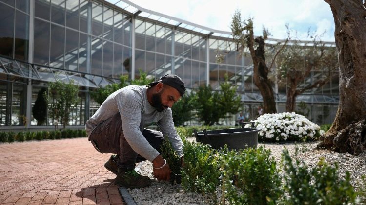 Падрыхтоўка да адкрыцця "Мястэчка Laudato si'" у Кастэль-Гандольфа
