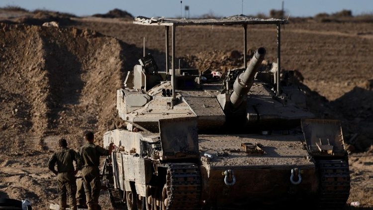 Mezzi militari israeliani nella Striscia di Gaza