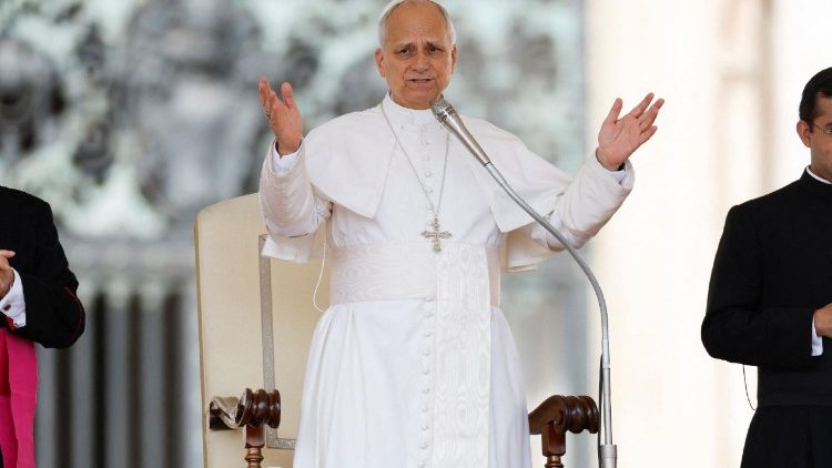 Popiežius Leonas rugsėjo 17 d. bendrojoje audiencijoje Šv. Petro aikštėje