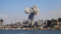 Los bombardeos israelíes sobre la ciudad de Gaza