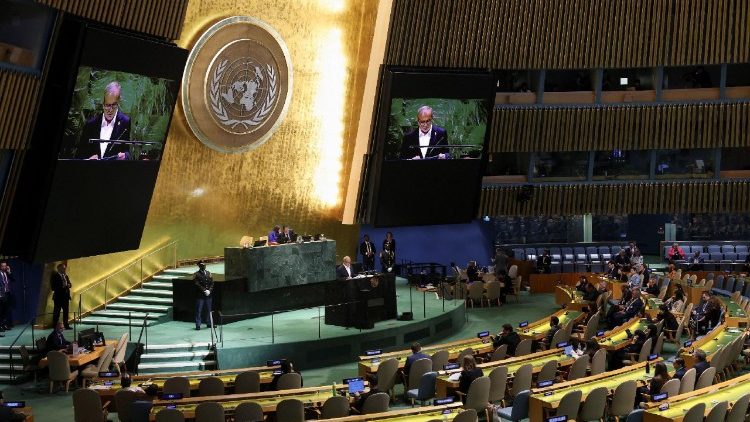 न्यूयॉर्क स्थित संयुक्त राष्ट्र मुख्यालय में 80वीं संयुक्त राष्ट्र महासभा