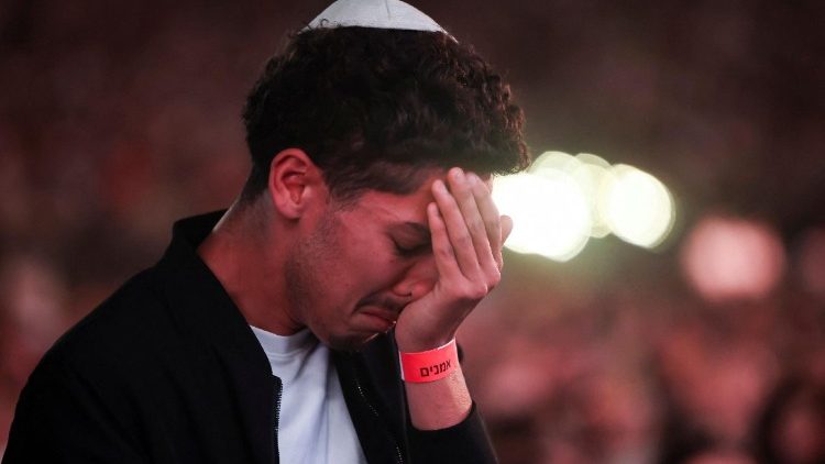 Moto moko ya Israel mokolo ya bokanisi 7 ya sanza ya zomi na Tel-Aviv