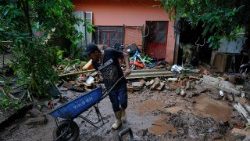 La devastación del huracán Priscilla y la tormenta tropical Raymond en México