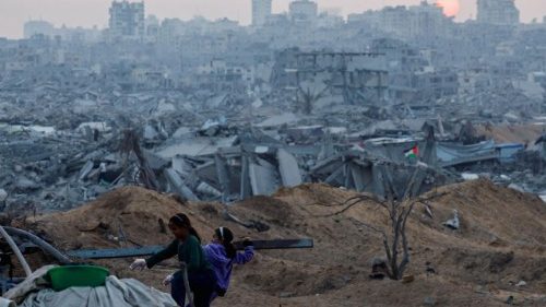 ONU trabalha sobre futuro de Gaza. Novos bombardeios de Israel no sul do Líbano