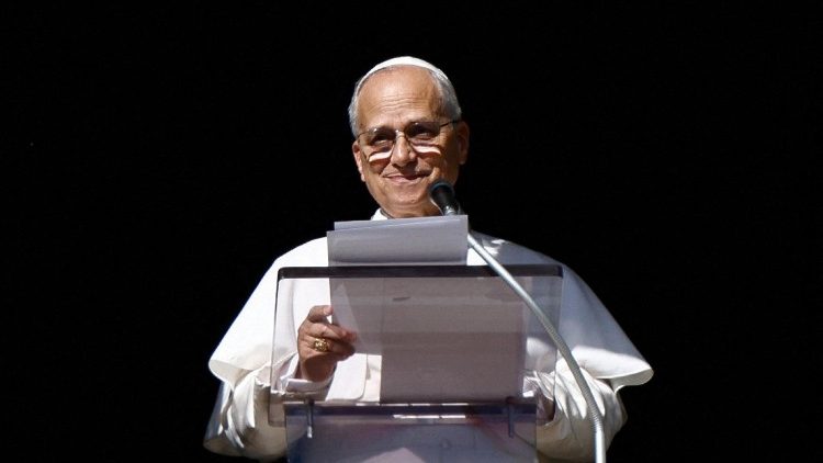 Påve Leo XIV under Angelus