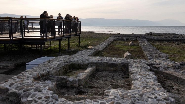  Preparativos para la llegada del Papa León XIV a Iznik, nombre actual de la antigua Nicea.