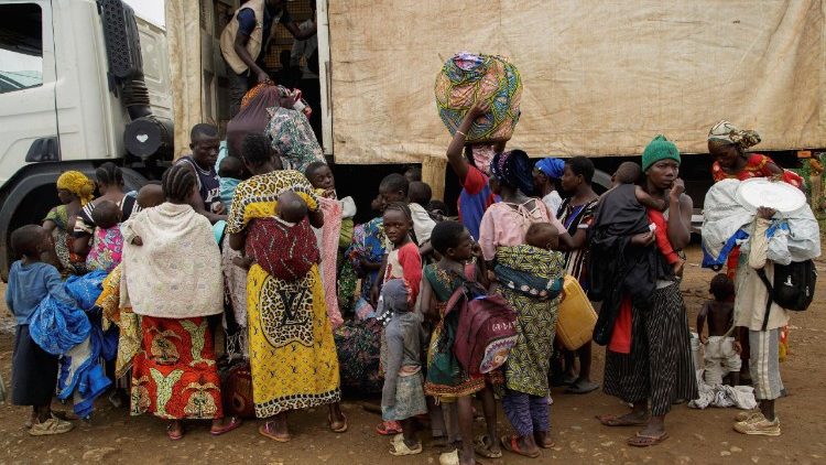 隣国ブルンジに到着したコンゴ民主共和国の避難民　2025年12月11日　ブルンジ・ガトゥンバ