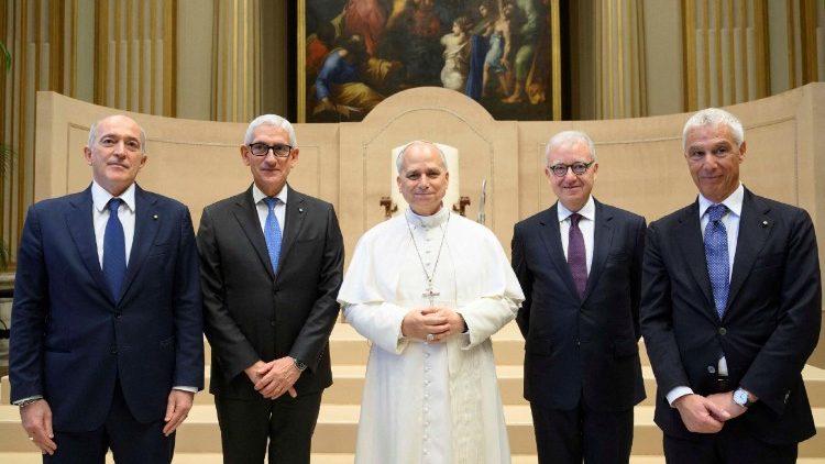 Pope Leo XIV meets the heads of Italy’s Security Intelligence System on the centenary of its foundation Bruno Valensise, Giovanni Caravelli, Vittorio Rizzi and undersecretary Alfredo Mantovano