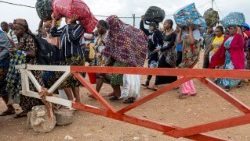 Watu wakikimbia nchini Congo DR.