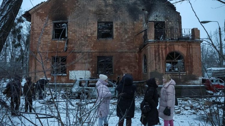 Consequências do ataque russo durante a noite a Kyiv