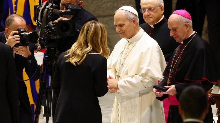 ಕಾಡಿ೯ನಲ್ ಮಹಾಸಭೆಯ ಸದಸ್ಯರೊಂದಿಗೆ ಪೋಪ್