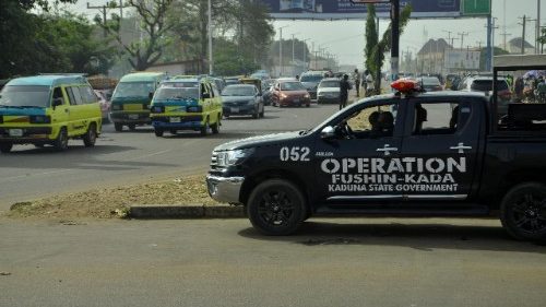 Nigeria: &Uuml;ber 160 Gl&auml;ubige bei Angriff auf zwei Kirchen verschleppt