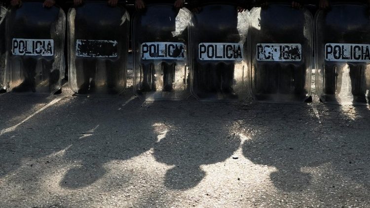 Gang violence erupts in Guatemala after riots at multiple prisons