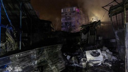 Ucraina, nuovi attacchi russi su Kyiv e Kharkiv