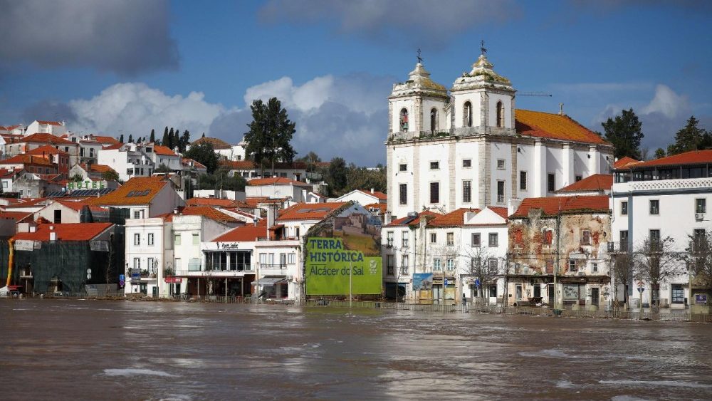 A view of flooded streets after storm Leonardo passed by Alcacer do Sal, Portugal, February 6, 2026. REUTERS/Pedro Nunes