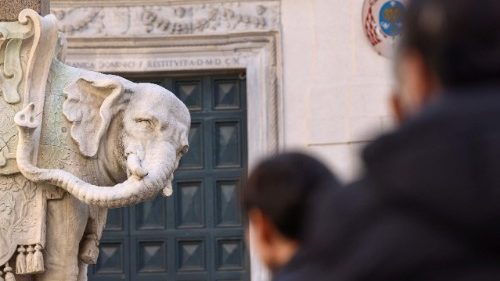 Roms ber&uuml;hmter Marmor-Elefant im Visier der Ermittler