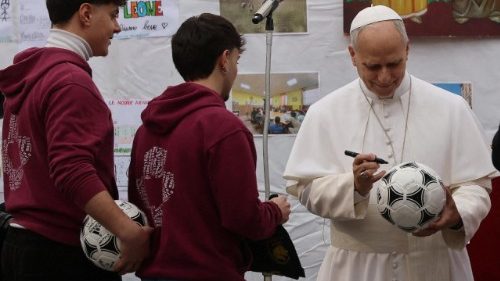 Um Deus amigo que se faz moradia entre n&oacute;s