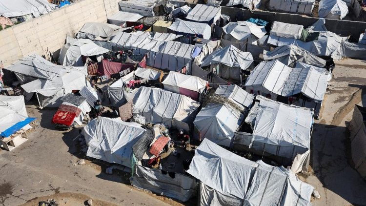 ഗാസ മുനമ്പിൽ നിന്ന്  