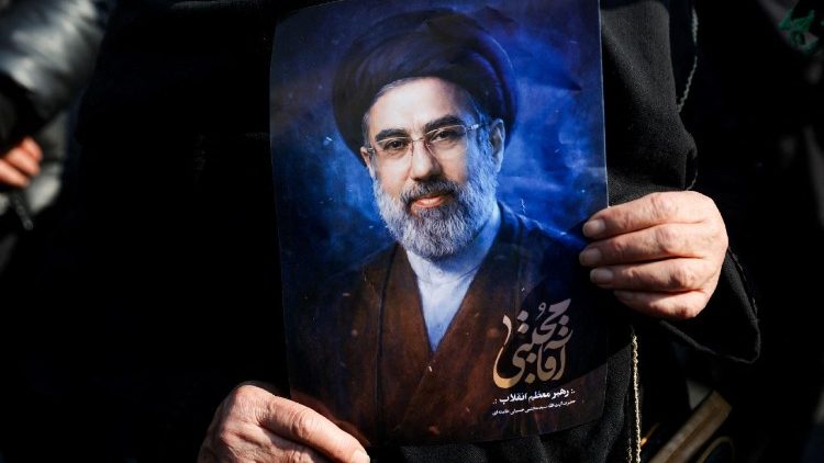 ईरान के नए सुप्रीम लीडर मोजतबा खामेनेई