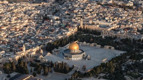 Jerusalem: Altstadt abgeriegelt, Schule von Raketentr&uuml;mmern getroffen