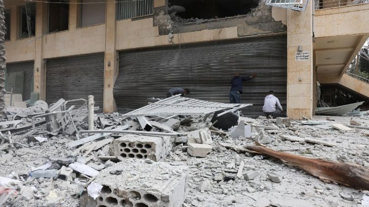 Ataques das Forças de Defesa de Israel contra Beirute.