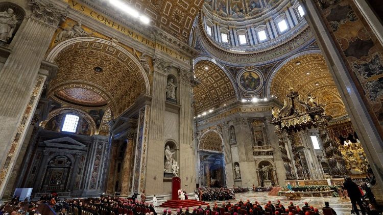 Սուրբ Պետրոսի մէջ խաղաղութեան համար Վարդարանի աղօթք