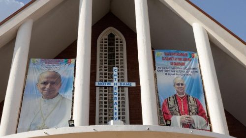 Camar&otilde;es aguarda Le&atilde;o XIV: desafios e riquezas de um pa&iacute;s que busca a sua unidade