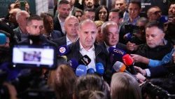 Radev ha ottenuto il 44,58% dei voti, assicurando una maggioranza assoluta alla sua coalizione “Bulgaria Progressista”