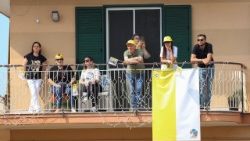 Pope Leo visits Acerra