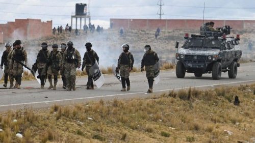 Crise en Bolivie, le pr&eacute;sident Paz constest&eacute;