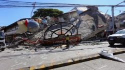 Magnitude 7.8 quake in southern Philippines