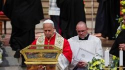 Pope Leo visits Pavia