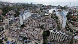 Ndërtesa të shembura në La Guaira (Reuters/Ricardo Arduengo)