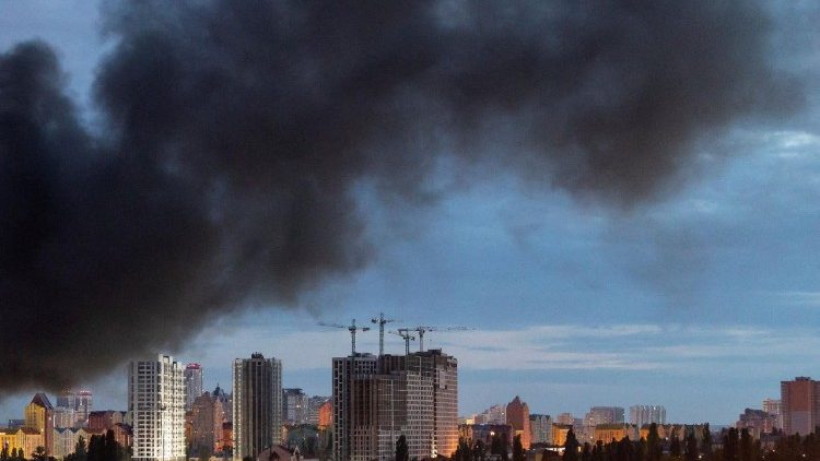 Pesanti attacchi di Mosca sulla capitale ucraina Kyiv