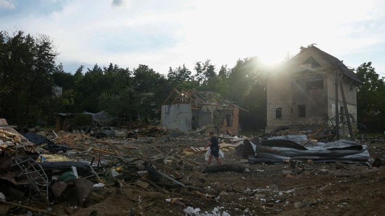 Gedung rusak yang di bom di kyiv