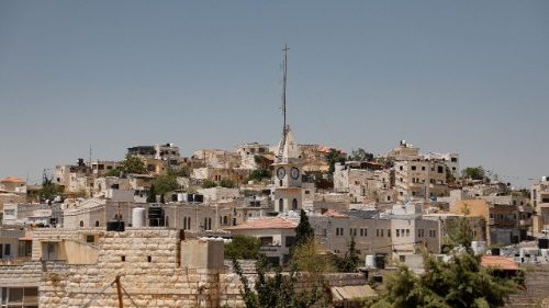 Cisgiordania, i cristiani di Taybeh: abbandonati davanti alla violenza dei coloni