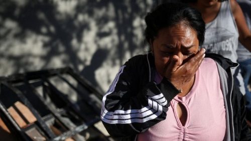Igreja na Col&ocirc;mbia ao lado dos atingidos pelo terremoto: hora da unidade nacional