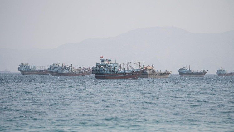 Navi mercantili nello Stretto di Hormuz