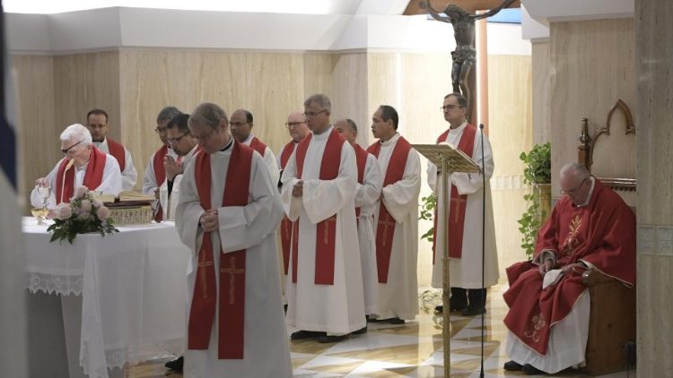 Papa celebra a missa na Casa Santa Marta
