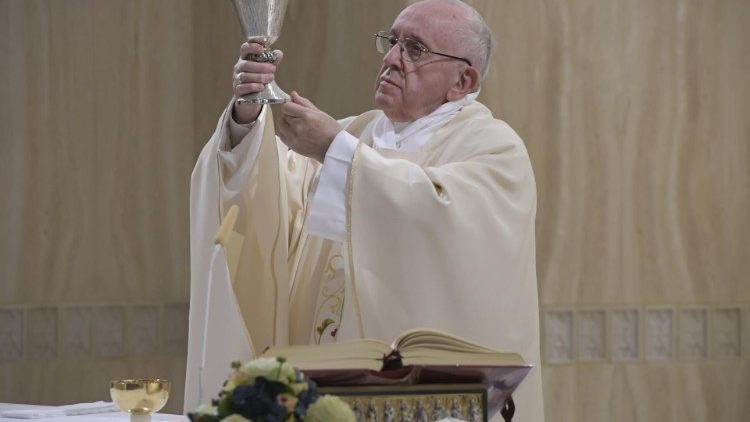 Papst Franziskus bei der Frühmesse im vatikanischen Gästehaus Santa Marta 