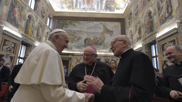 Ancora don Guido Todeschini con Papa Francesco nell'udienza del 13 dicembre 2018